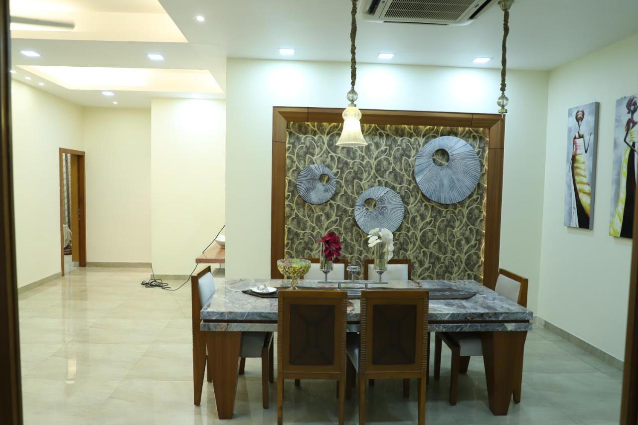 Republic Hotel Patna  Ngoại thất bức ảnh