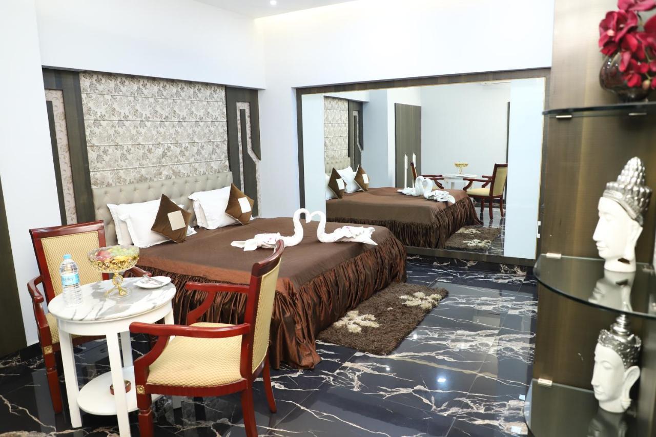Republic Hotel Patna  Ngoại thất bức ảnh