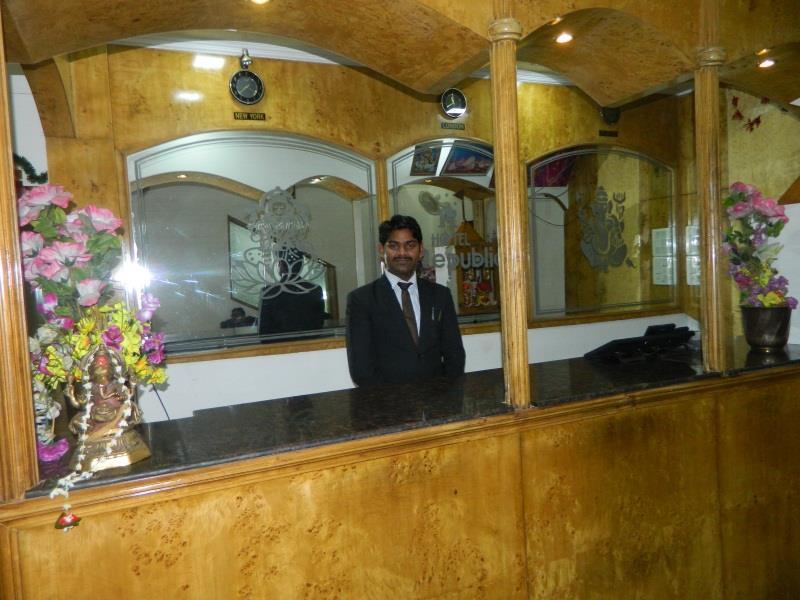 Republic Hotel Patna  Ngoại thất bức ảnh